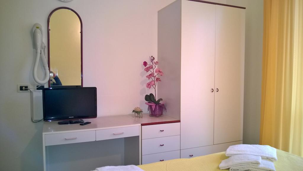 Hotel Paola Garden Bellariva Di Rimini Zimmer foto